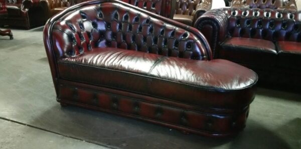 PARIS CHAISE CHESTERFIELD - Classic Chesterfield