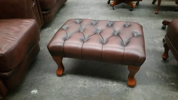 QUEEN ANNE FOOT STOOL - Classic Chesterfield