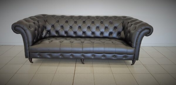 ALEXANDRIA CHESTERFIELD - Classic Chesterfield