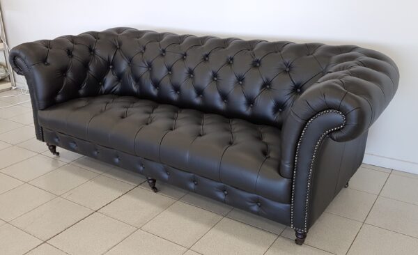 ALEXANDRIA CHESTERFIELD - Classic Chesterfield