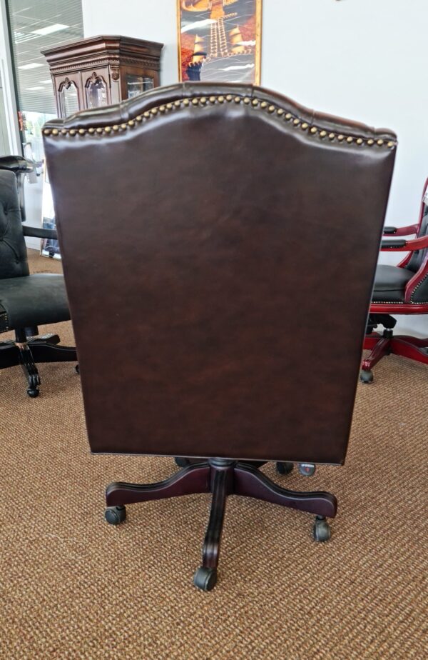 ROMSEY OFFICE CHAIR - Classic Chesterfield