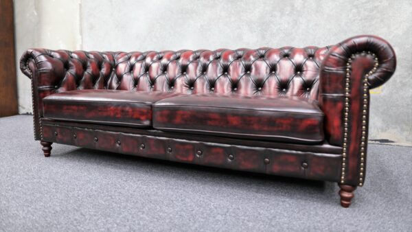 leather lounges