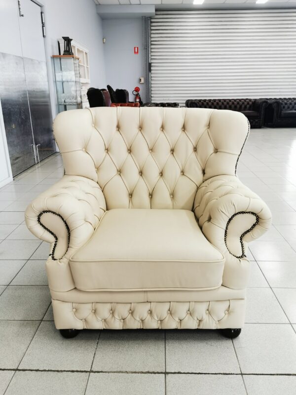 NORA CHESTERFIELD - Classic Chesterfield