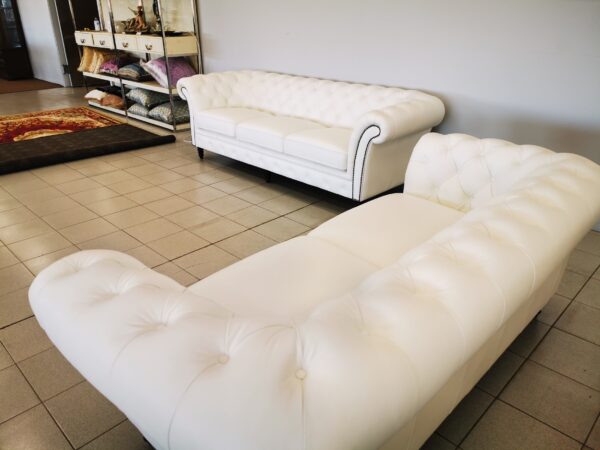 ALEXANDRIA CHESTERFIELD - Classic Chesterfield