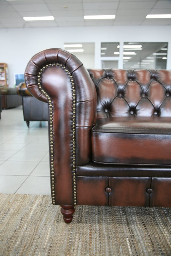 HAMPSHIRE CHESTERFIELD - Classic Chesterfield