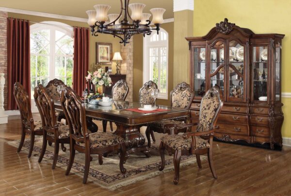 PRADO DINING TABLE - Classic Chesterfield